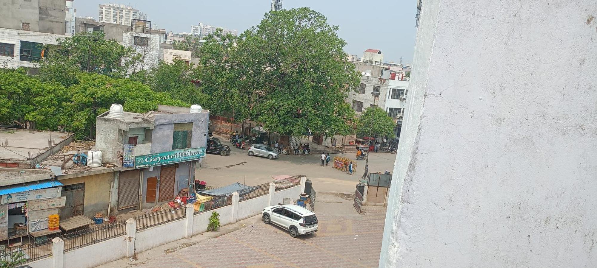 New Gayatri Palace Near Prem Mandir Vrindāvan Екстериор снимка