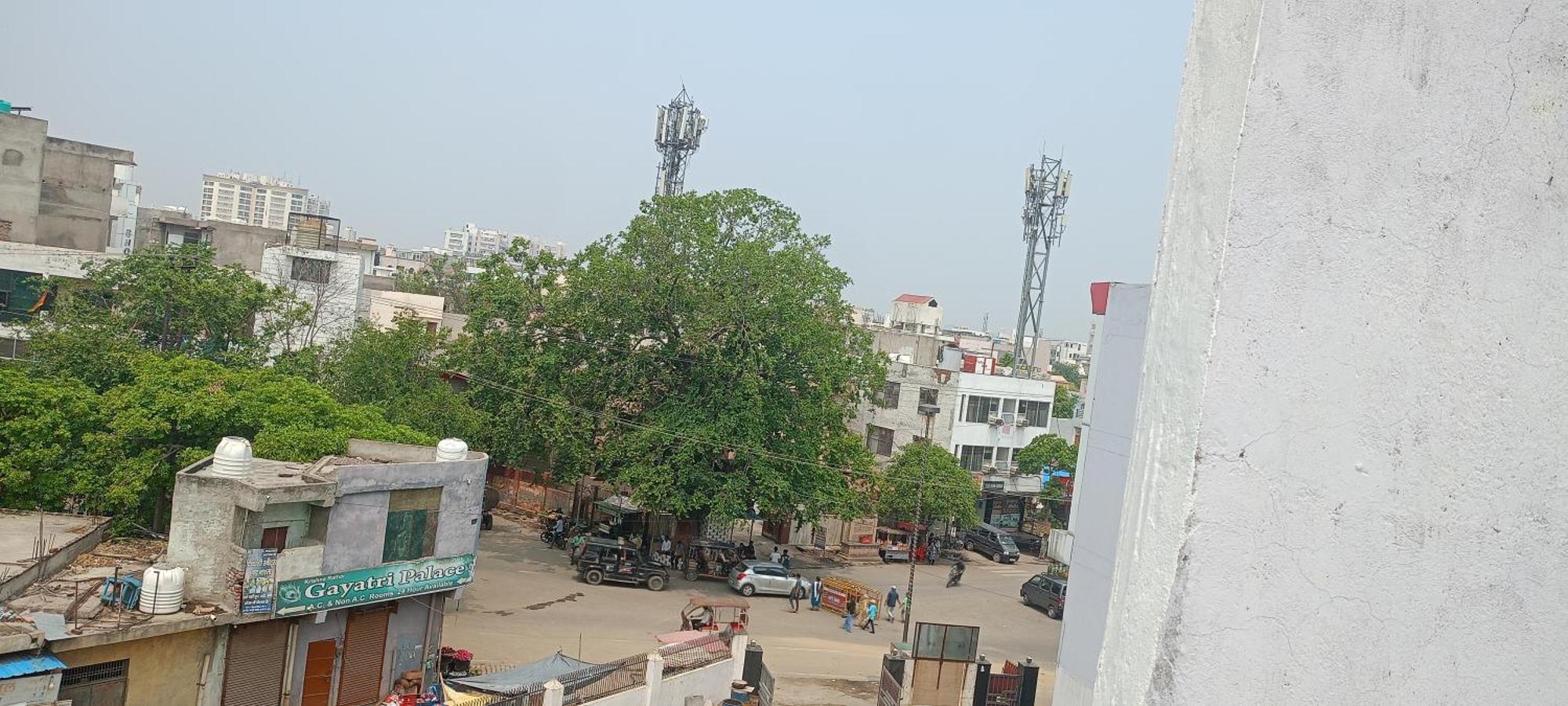 New Gayatri Palace Near Prem Mandir Vrindāvan Екстериор снимка